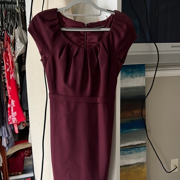 Elie Tahari Dresses & Skirts - Elie Tahari gorgeous dress! Size 0